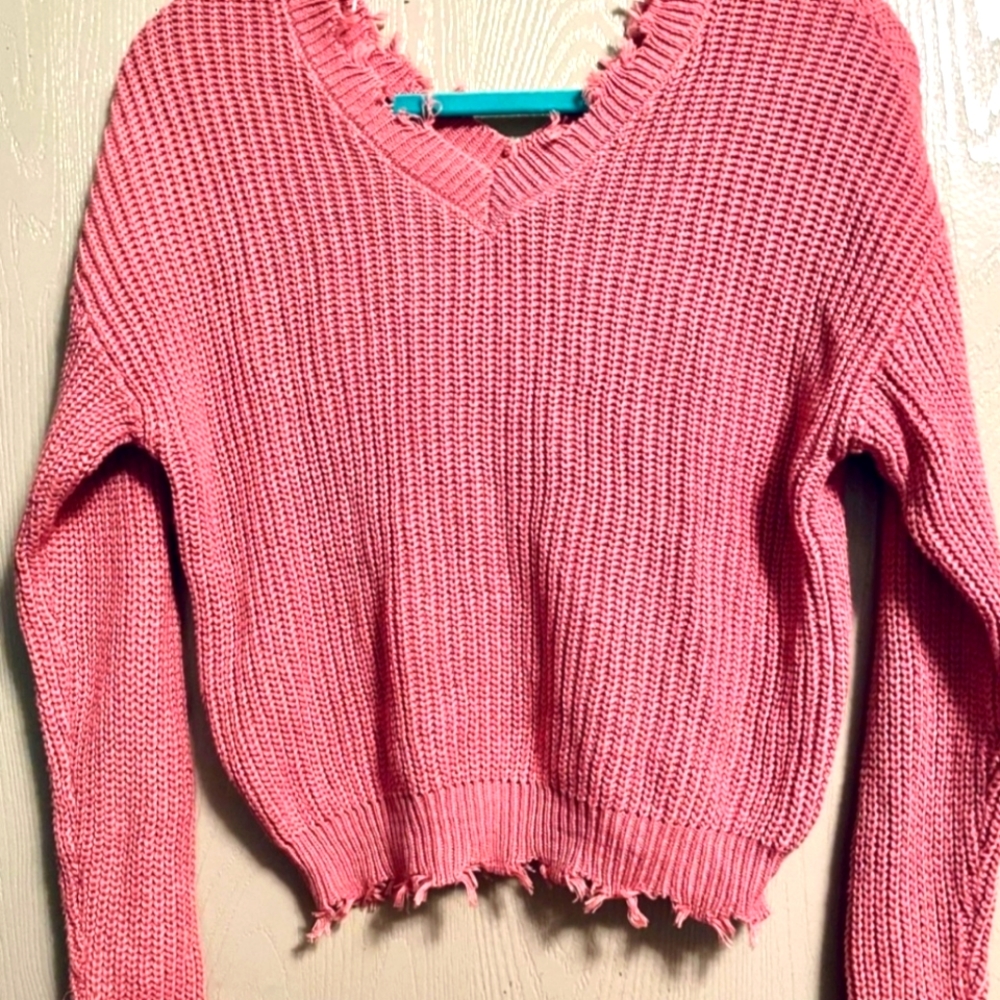 Cropped sweater - size Medium.Jessica simpson frayed sweater